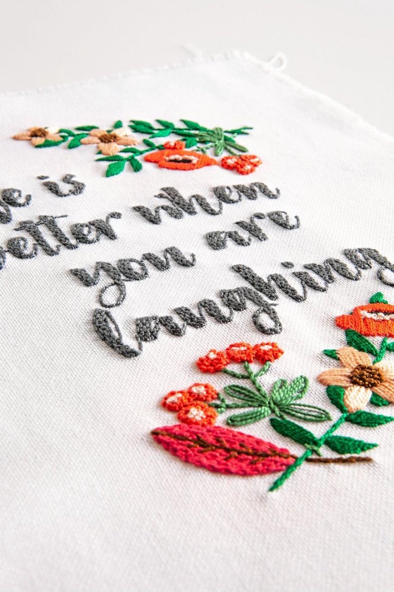 DMC Borduurpakket Perlé | 3D effect | Good Vibes | Volwassen | DIY kit | Borduren | MAIA Creative